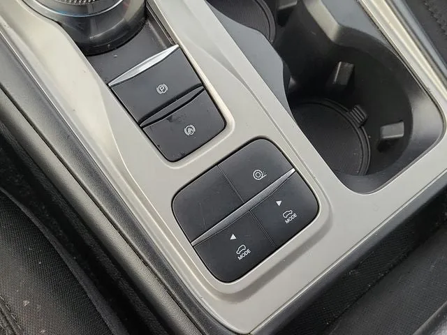 2022 Ford Explorer XLT photo 25