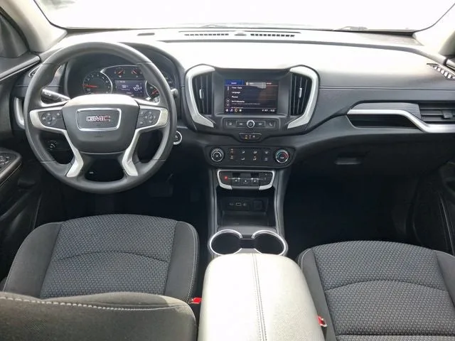 2022 GMC Terrain SLE photo 7