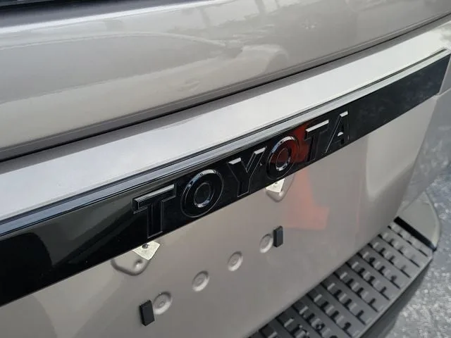 2025 Toyota Land Cruiser Base photo 6