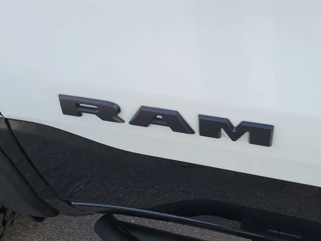 2022 RAM 1500 Rebel photo 11