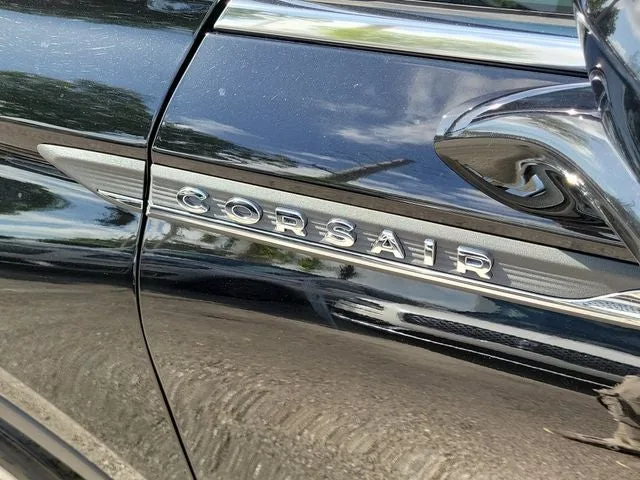 2023 Lincoln Corsair Standard photo 7