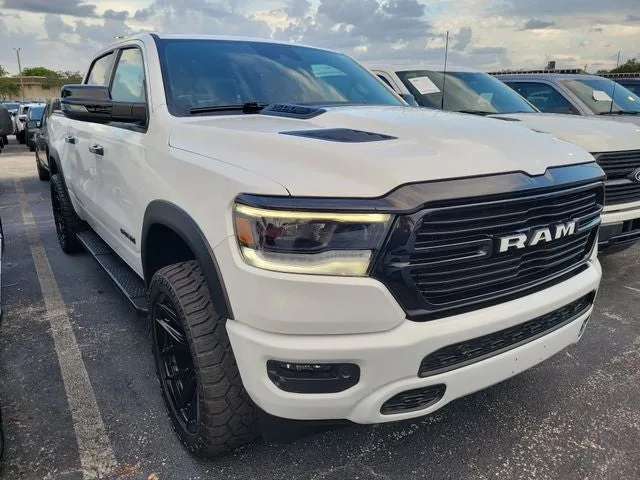2024 RAM 1500 Laramie photo 2