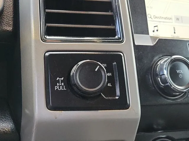 2019 Ford F-250SD Lariat photo 29