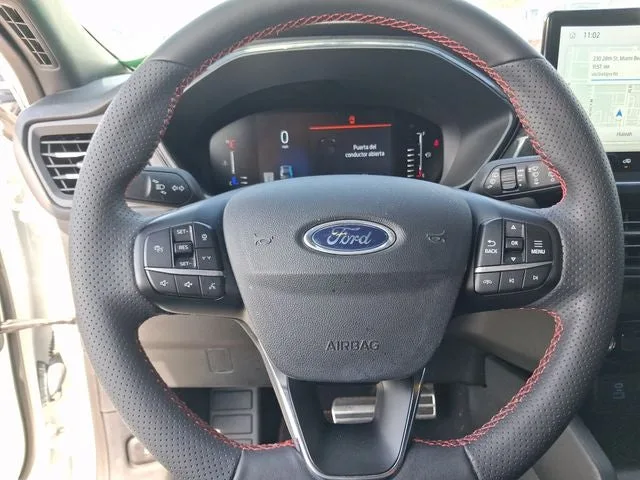 2023 Ford Escape ST-Line photo 17