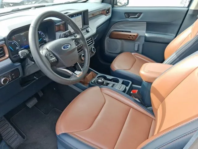 2023 Ford Maverick Lariat photo 11