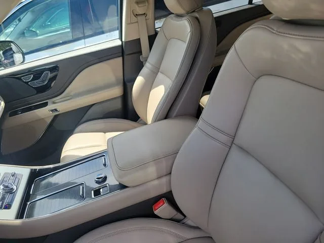 2024 Lincoln Aviator Premiere Premium photo 13