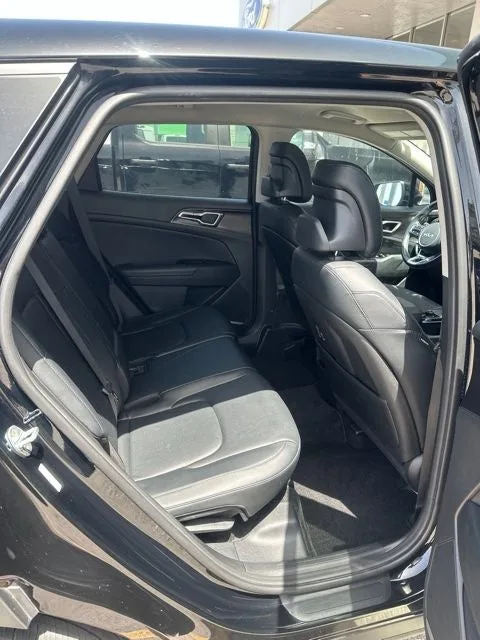 2023 Kia Sportage EX photo 9