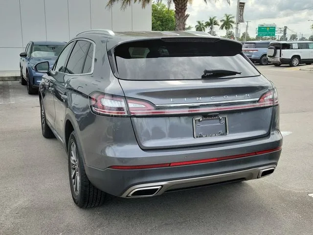 2023 Lincoln Nautilus Standard photo 4
