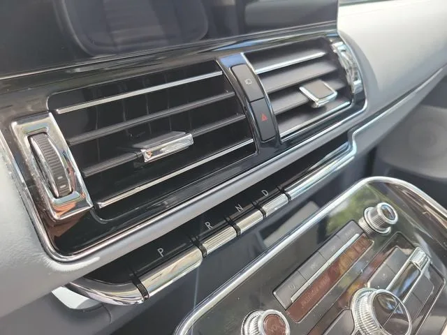 2024 Lincoln Navigator Black Label photo 20