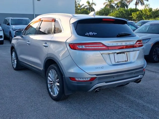 2019 Lincoln MKC Standard photo 3
