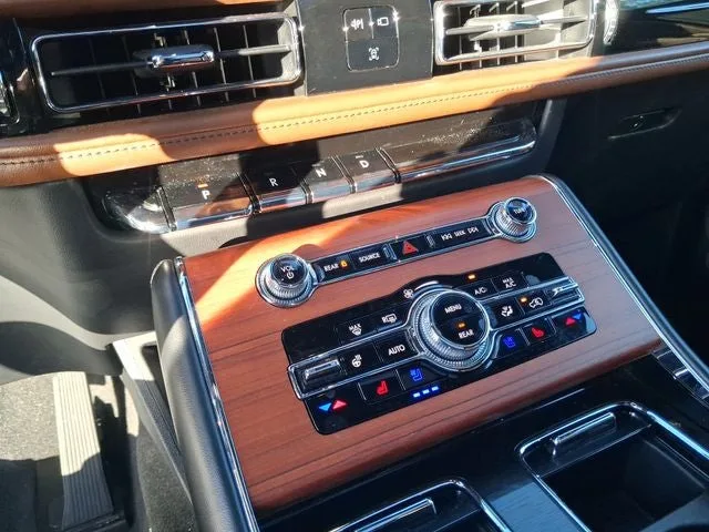 2024 Lincoln Aviator Reserve Premium photo 21