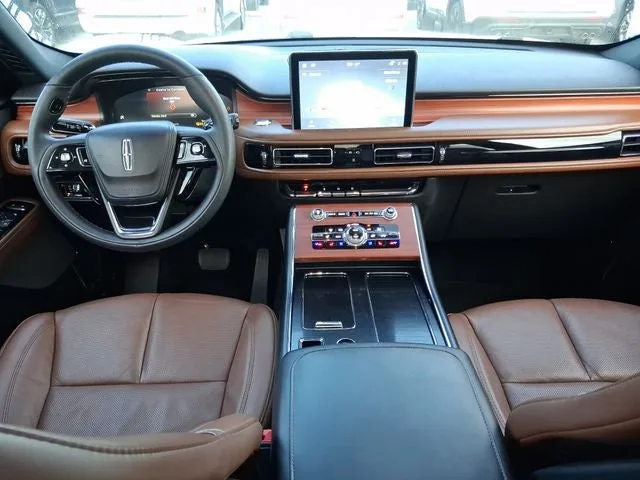 2023 Lincoln Aviator Reserve Premium photo 7