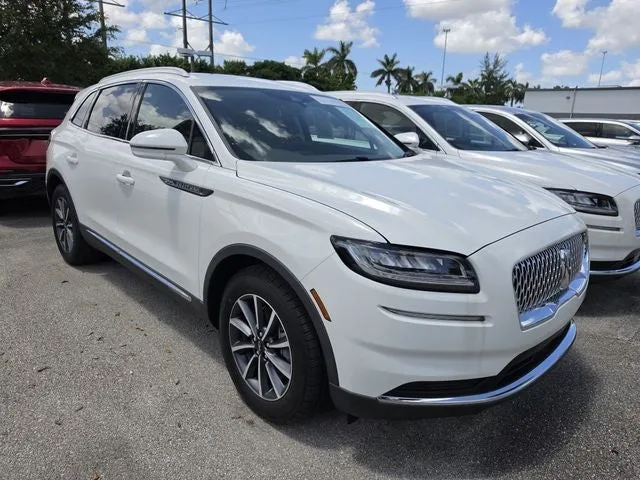 2023 Lincoln Nautilus Standard photo 20