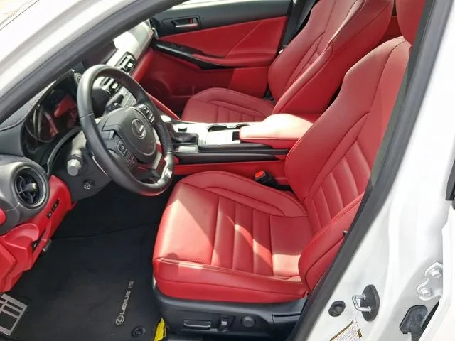 2023 Lexus IS 350 F SPORT photo 12