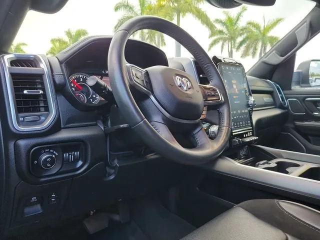 2024 RAM 1500 Laramie photo 11