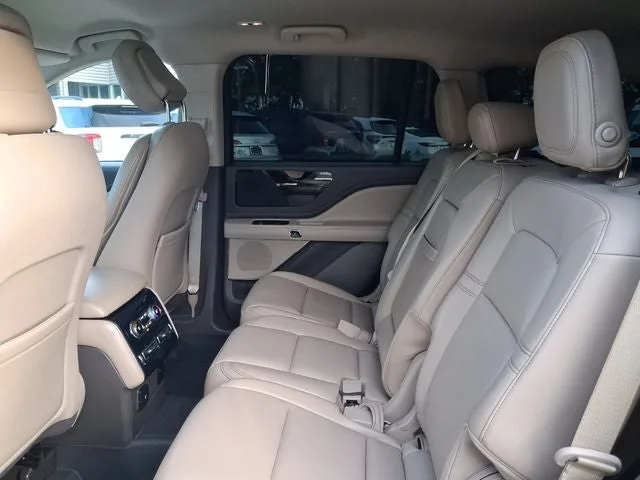 2020 Lincoln Aviator Standard Premium photo 6
