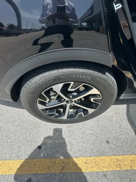 2023 Kia Sportage EX photo 11