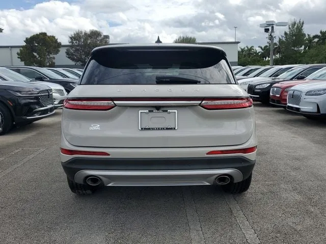 2024 Lincoln Corsair Premiere photo 5