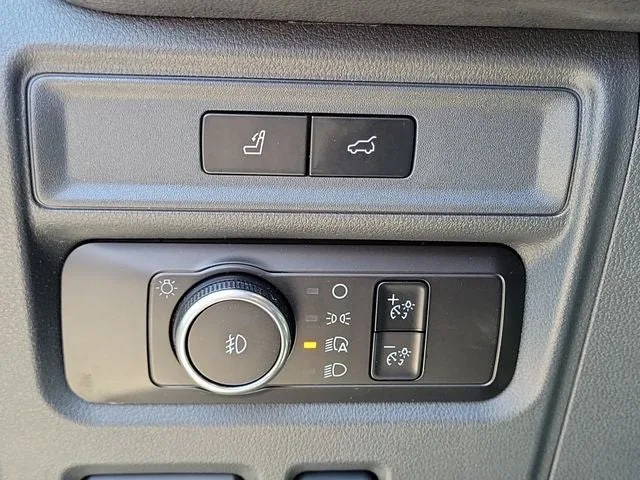 2023 Ford Expedition Limited photo 13