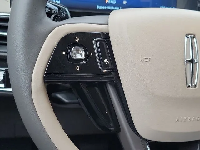 2024 Lincoln Corsair Premiere photo 22