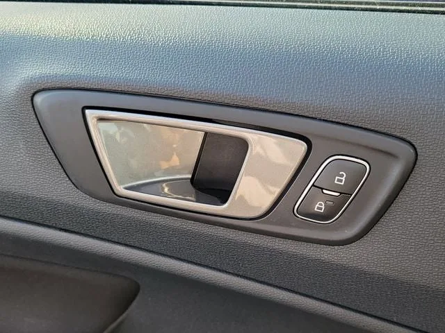 2021 Ford EcoSport SE photo 14
