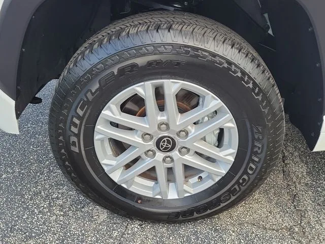 2024 Toyota Tundra SR5 photo 10