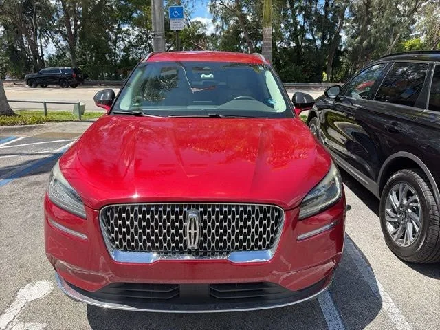 2020 Lincoln Corsair Standard photo 2
