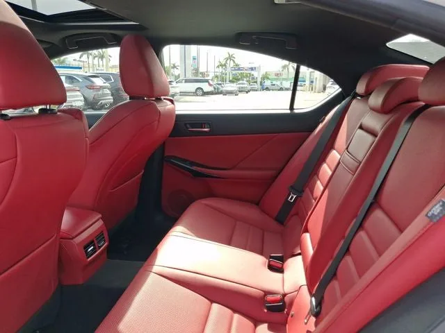 2023 Lexus IS 350 F SPORT photo 6
