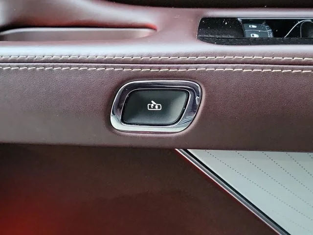 2024 Lincoln Aviator Black Label Premium photo 21