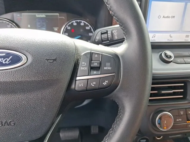 2023 Ford Maverick Lariat photo 18