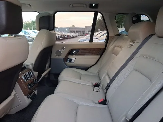 2018 Land Rover Range Rover 5.0L V8 Supercharged photo 6