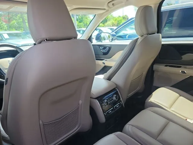 2024 Lincoln Aviator Premiere Premium photo 9