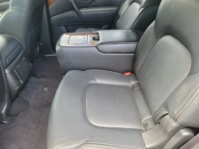 2019 INFINITI QX80 LUXE photo 11