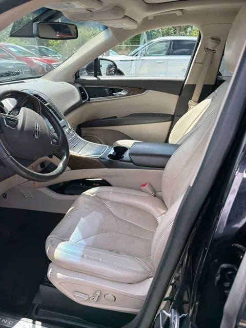2018 Lincoln MKX Reserve photo 2