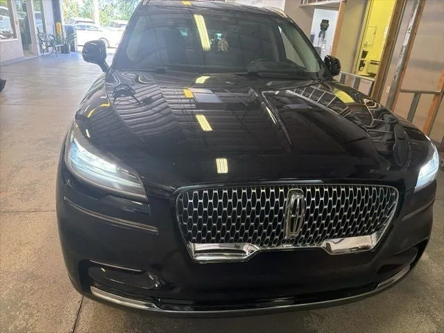 2022 Lincoln Aviator Reserve Premium photo 2
