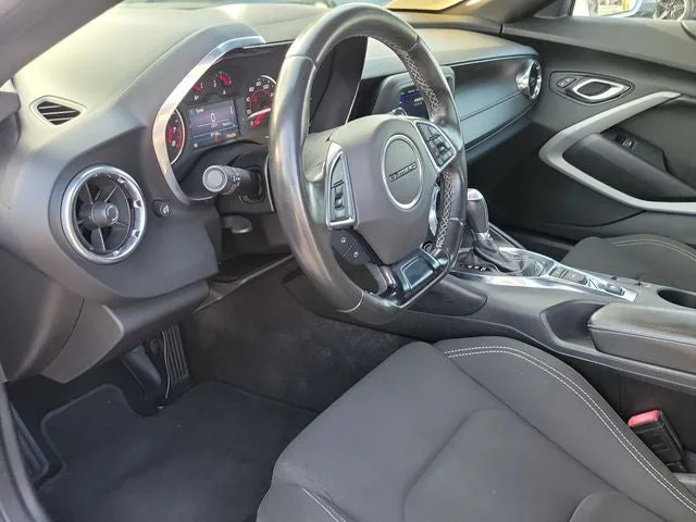 2020 Chevrolet Camaro 1LT photo 9