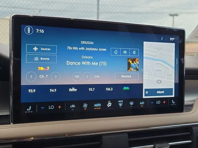 2024 Lincoln Corsair Premiere photo 24
