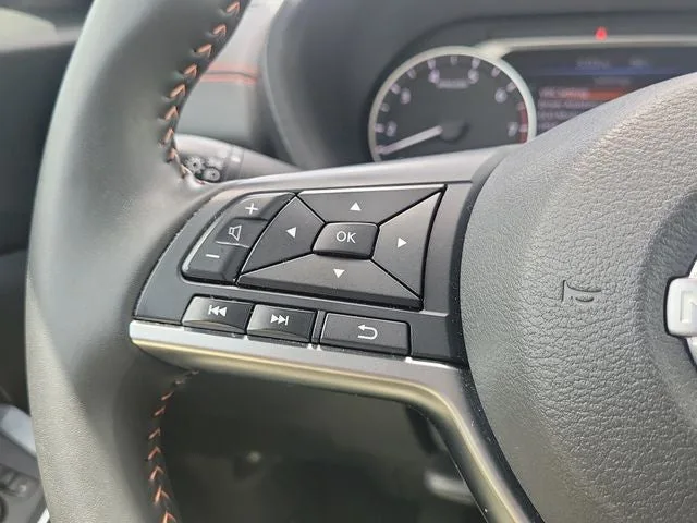2025 Nissan Sentra SR photo 20