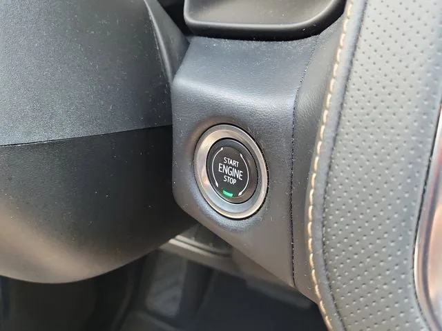 2022 GMC Yukon AT4 photo 21