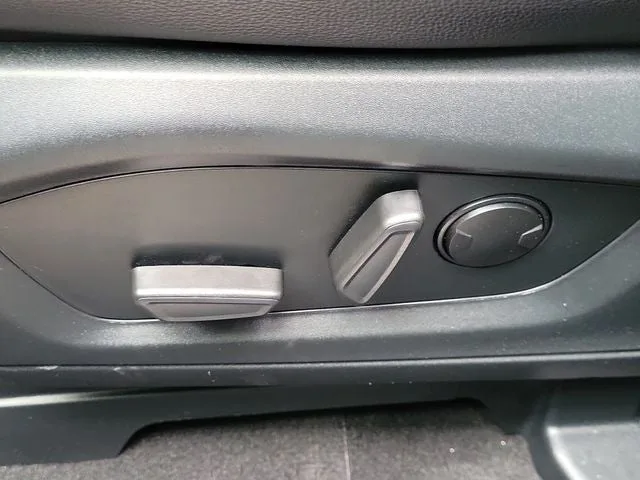 2023 Ford Explorer ST photo 11