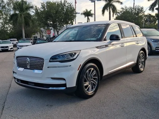 2020 Lincoln Aviator Standard Premium photo 2