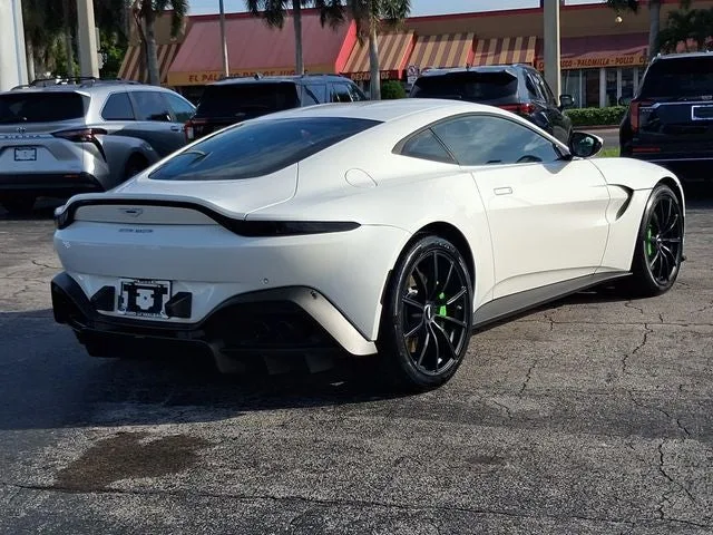 2020 Aston Martin Vantage Base photo 3