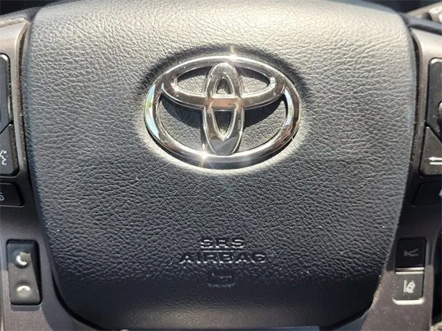 2018 Toyota Tacoma TRD Sport V6 photo 20