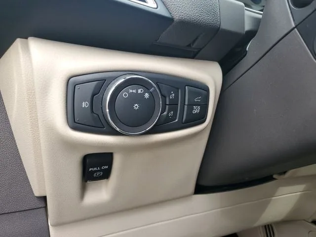 2021 Lincoln Nautilus Standard photo 13