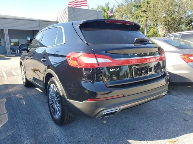 2017 Lincoln MKX Reserve photo 4