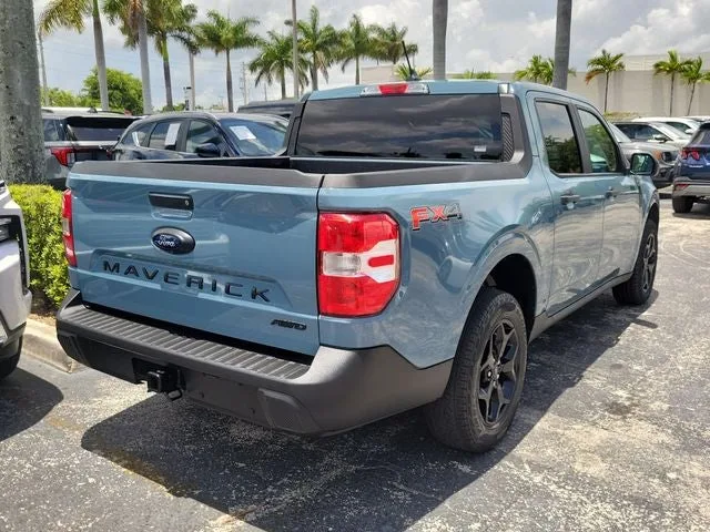 2023 Ford Maverick XLT photo 3