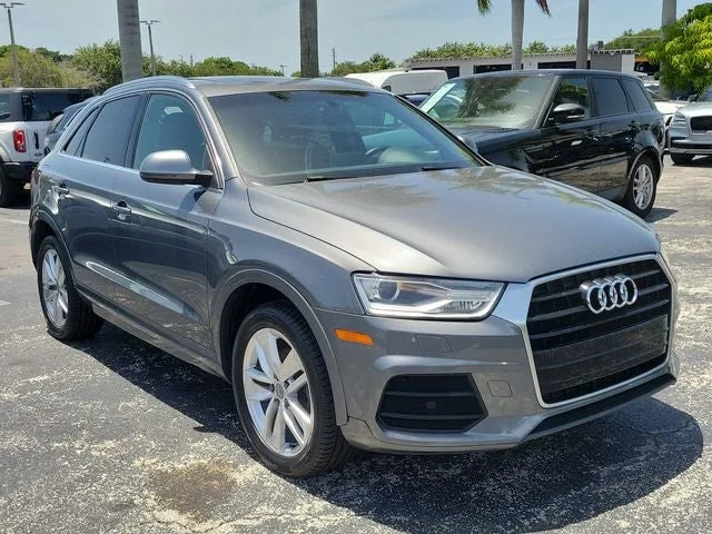 2016 Audi Q3 2.0T Premium Plus FrontTrak photo 2