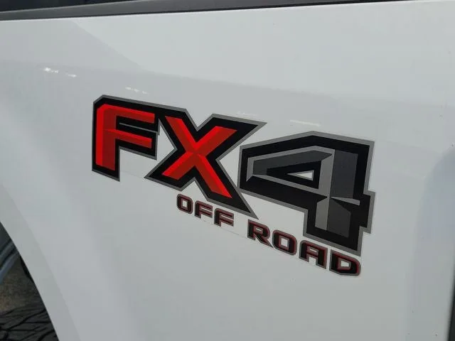 2019 Ford F-250SD Lariat photo 5