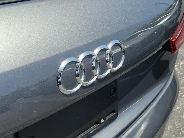 2016 Audi Q3 2.0T Premium Plus FrontTrak photo 6