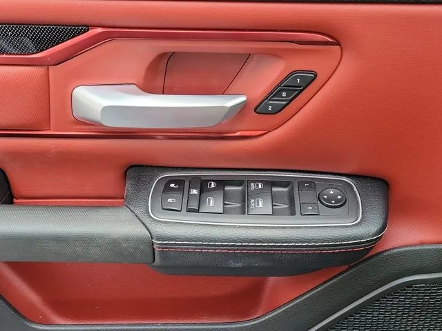 2022 RAM 1500 Rebel photo 21